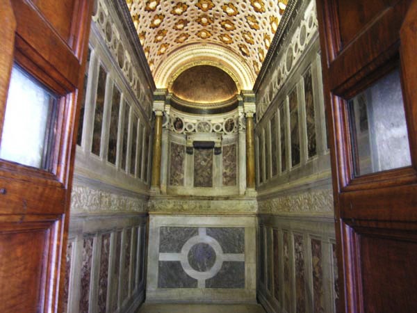 Capella del Perdono, from entrance.